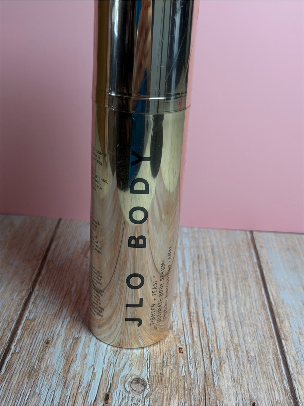 JLO BODY Luxe Firming Body Serum - Reflective Gold Bottle